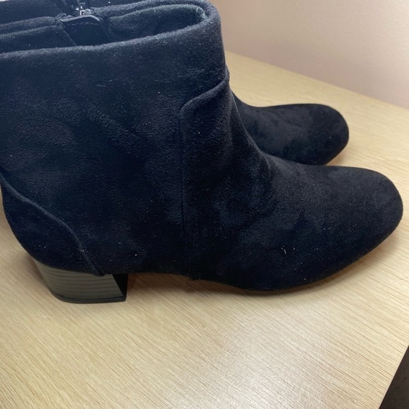Clarks Black Suede Chunky Heel Ankle Boots size 7 - Picture 7 of 10